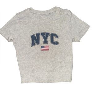 Hollister Grey New York tee shirt. Size XS.